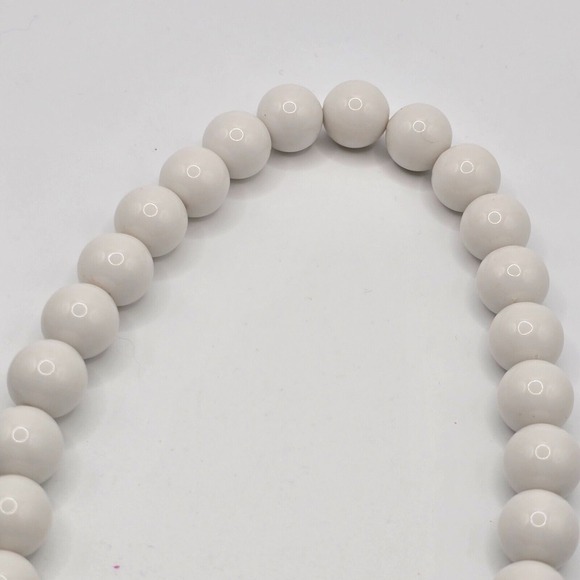 White Beaded Necklace Lot of 2 Womens Jewelry - Picture 4 of 7